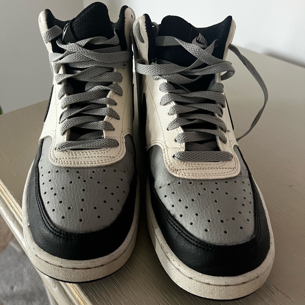 Nike Black, Gray, and White Sneakers